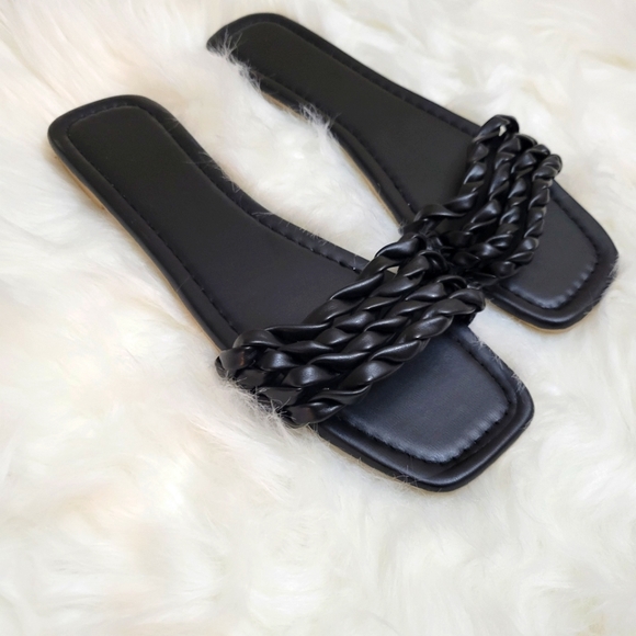 Monte Sandals - Picture 2 of 4